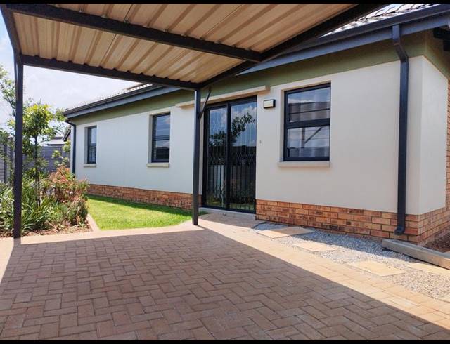 3 BEDROOM SIMPLEX FOR SALE IN ALBERTSDAL